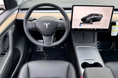 2025 Tesla Model Y Long Range
