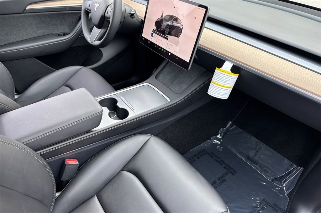 2025 Tesla Model Y Long Range