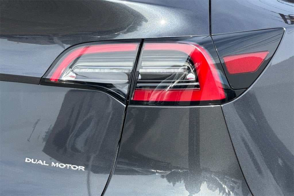 2025 Tesla Model Y Long Range