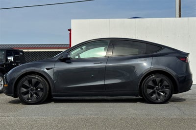 2025 Tesla Model Y Long Range