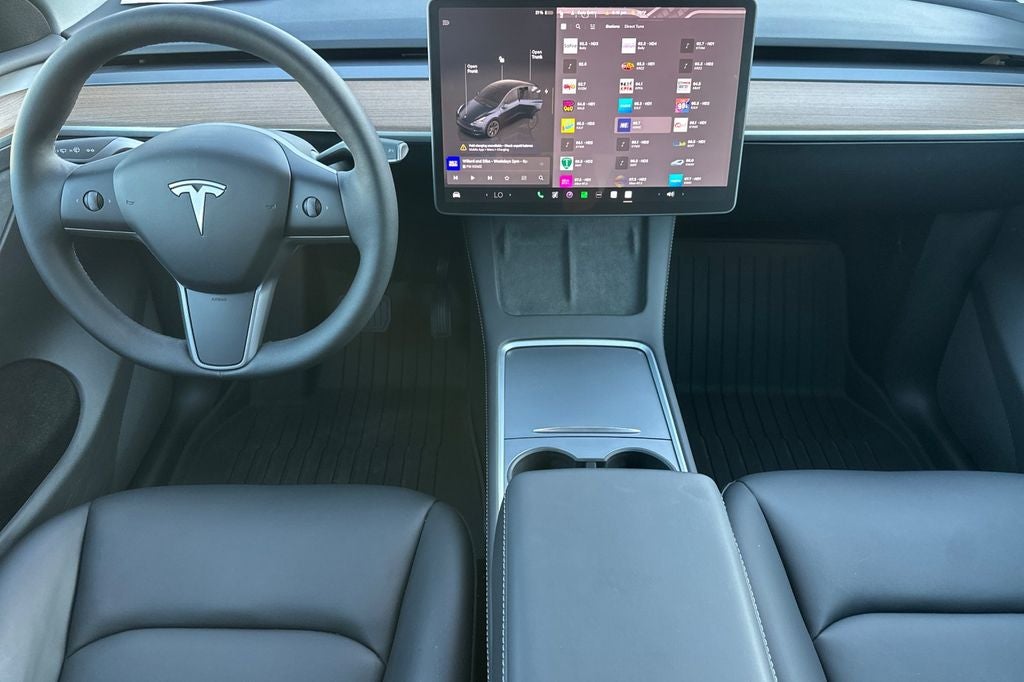 2025 Tesla Model Y Long Range