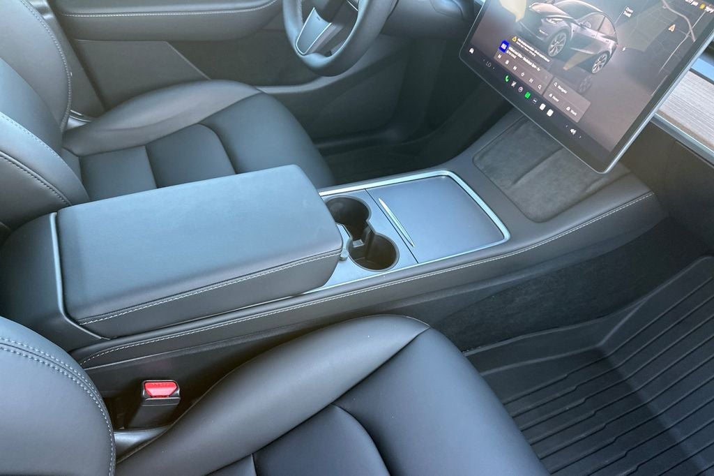 2025 Tesla Model Y Long Range