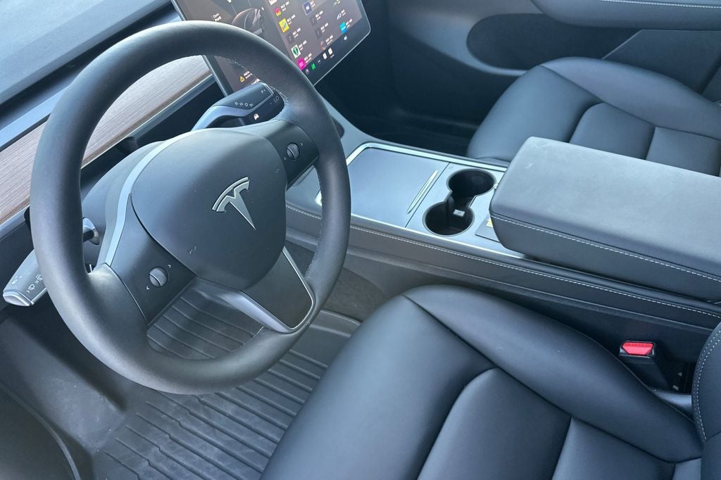 2025 Tesla Model Y Long Range