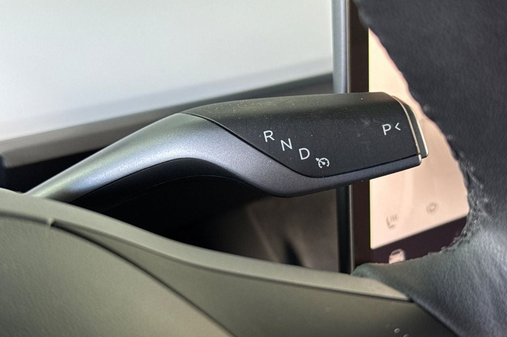 2024 Tesla Model Y Performance