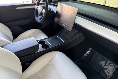 2025 Tesla Model Y Performance