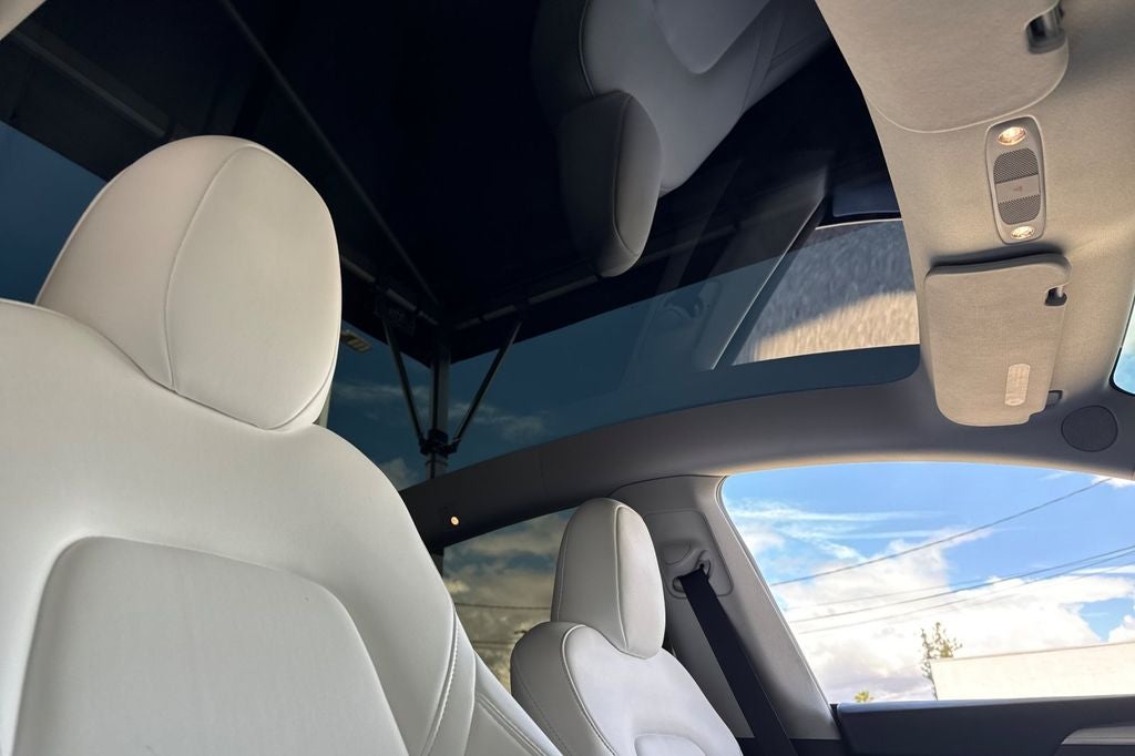 2025 Tesla Model Y Performance