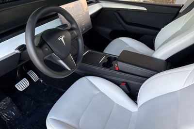 2025 Tesla Model Y Performance