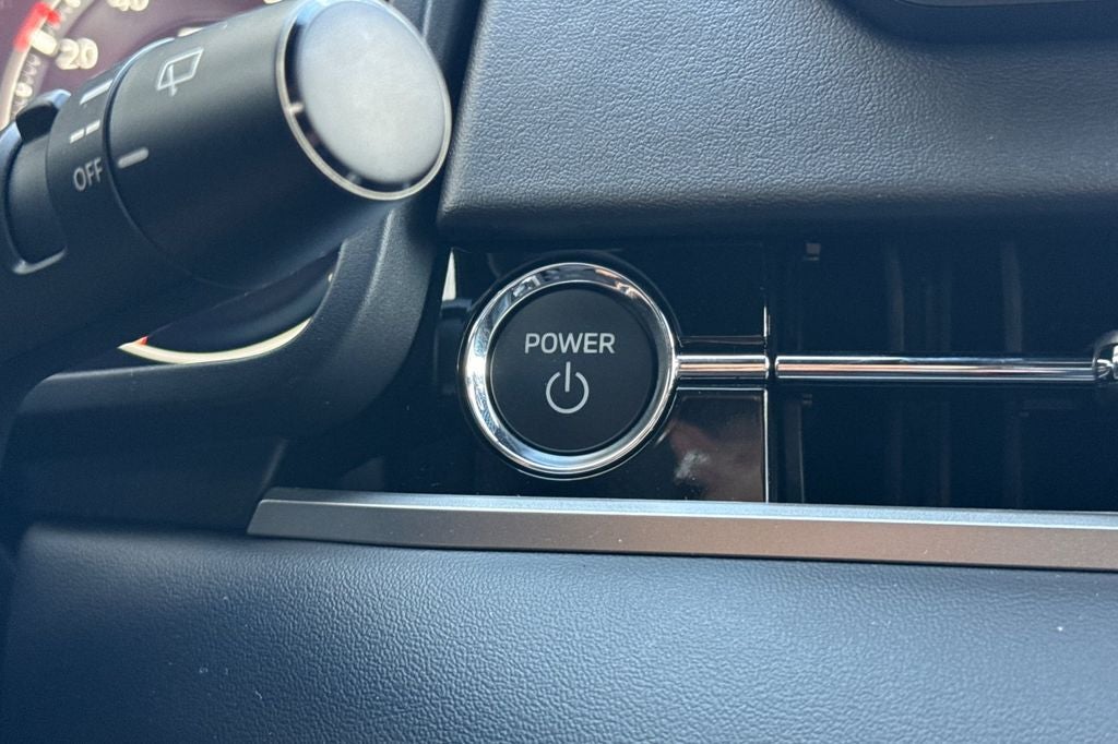 2026 Nissan Rogue Plug-In Hybrid Platinum