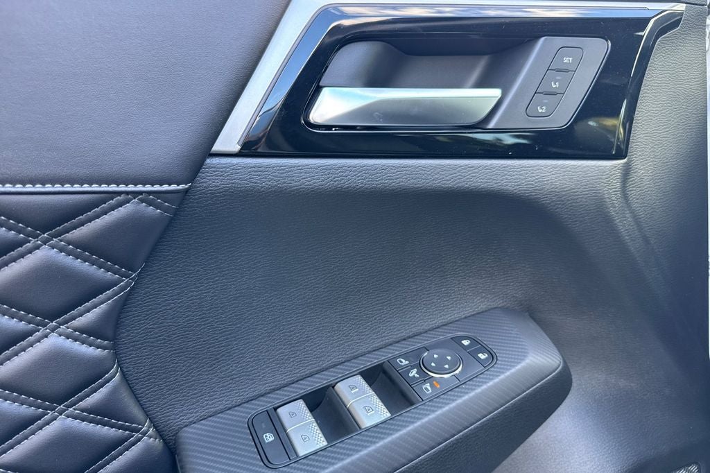 2026 Nissan Rogue Plug-In Hybrid Platinum
