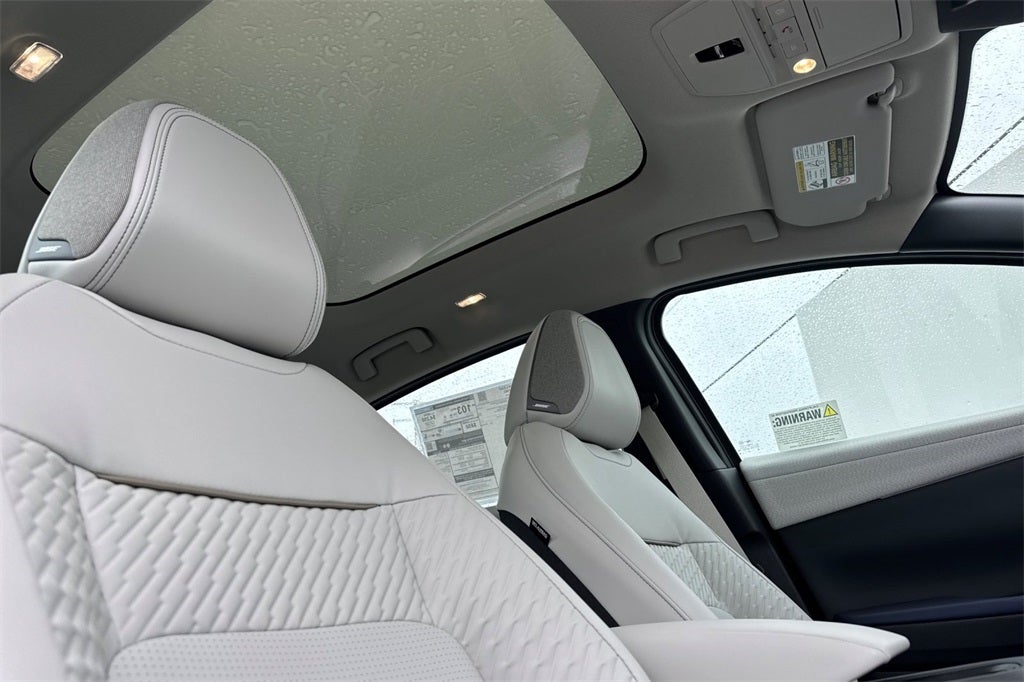 2026 Nissan Leaf PLATINUM+