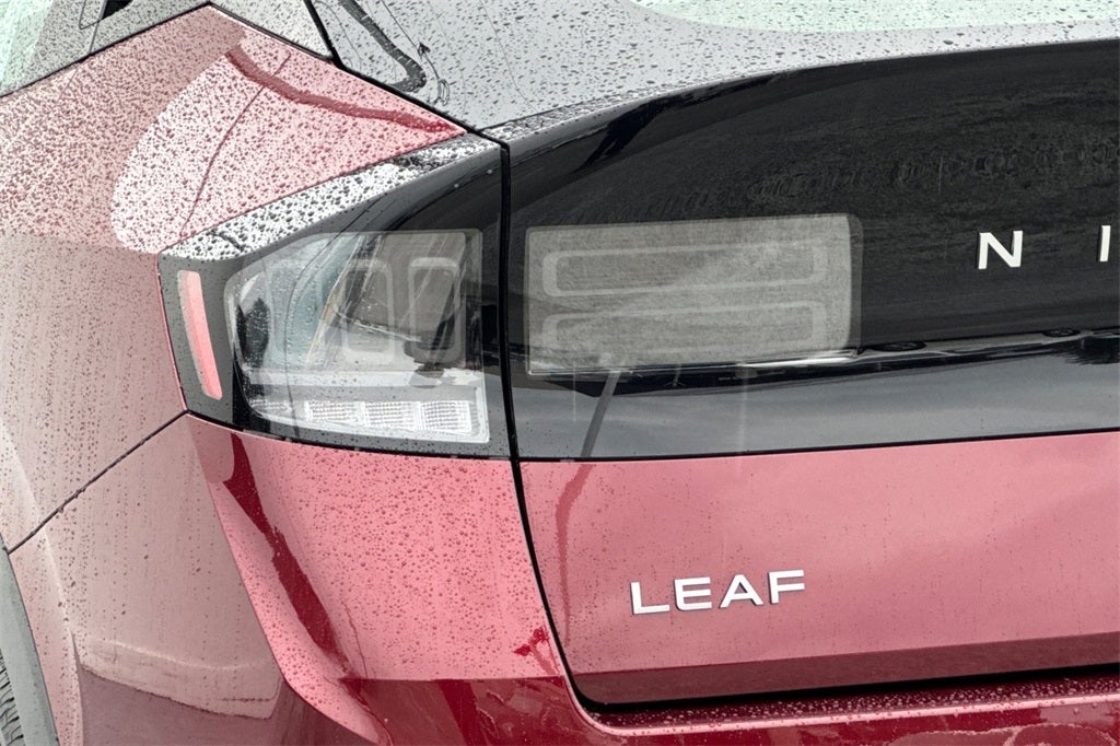 2026 Nissan Leaf PLATINUM+
