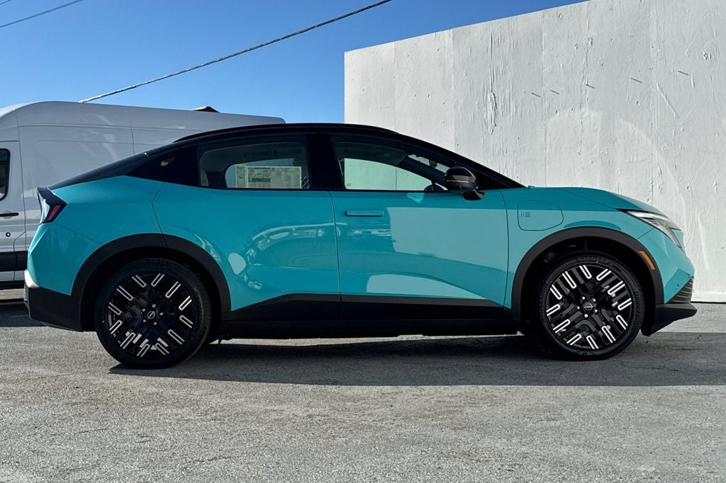 2026 Nissan Leaf PLATINUM+