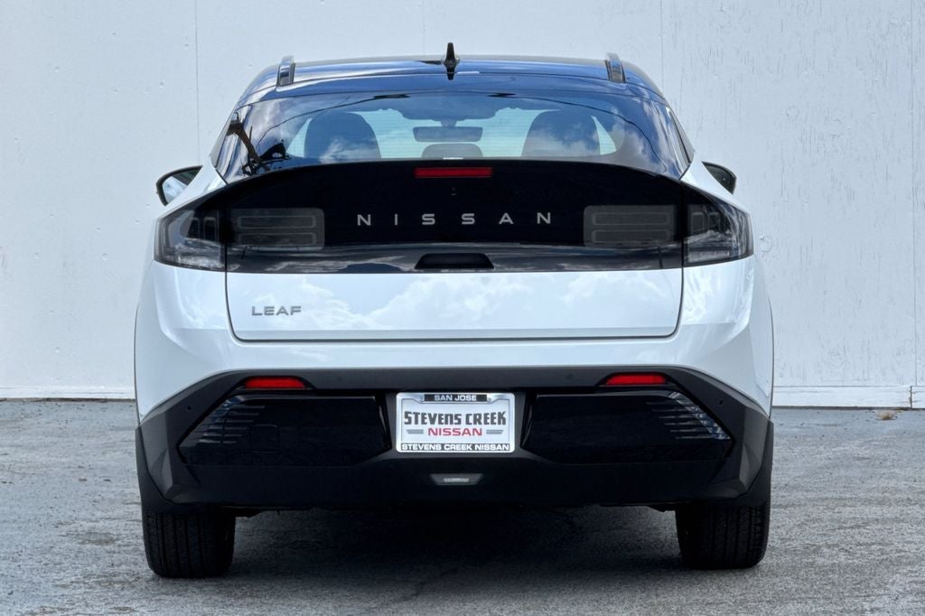 2026 Nissan Leaf PLATINUM+