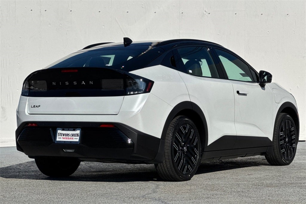 2026 Nissan Leaf PLATINUM+