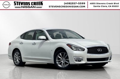 2017 INFINITI Q70 3.7X