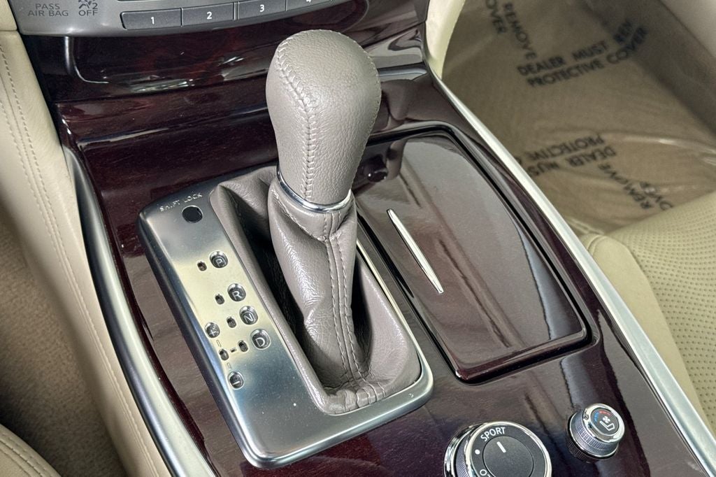 2017 INFINITI Q70 3.7X