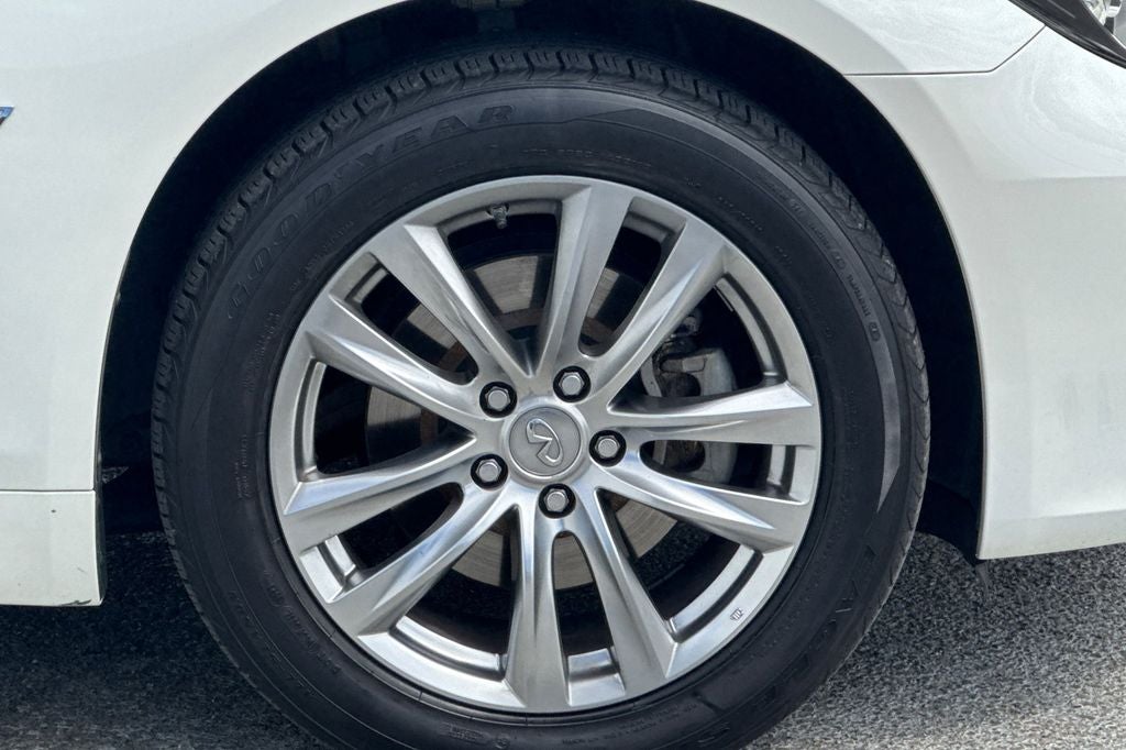 2017 INFINITI Q70 3.7X