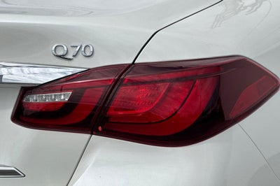 2017 INFINITI Q70 3.7X