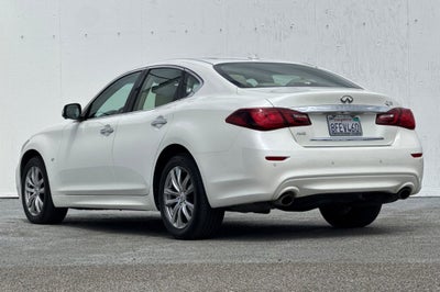 2017 INFINITI Q70 3.7X