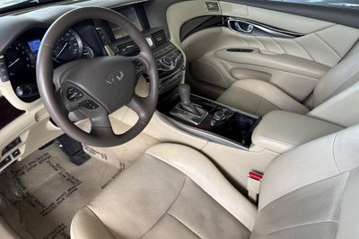2017 INFINITI Q70 3.7X