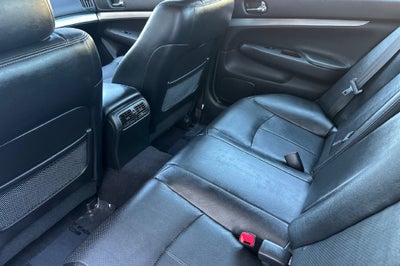 2015 INFINITI Q40 Base