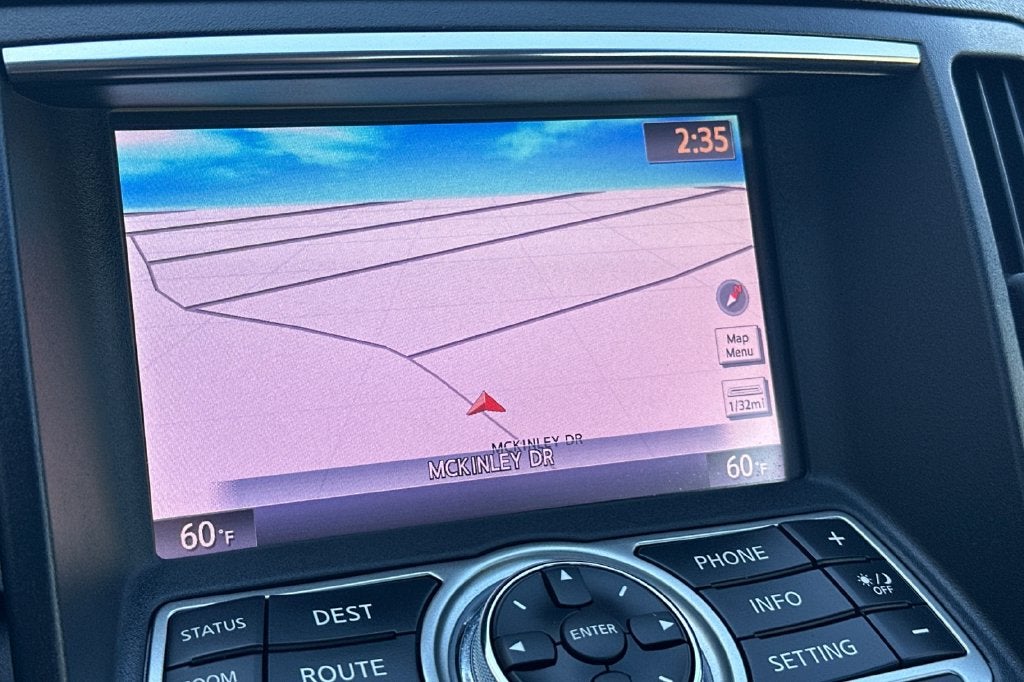 2015 INFINITI Q40 Base