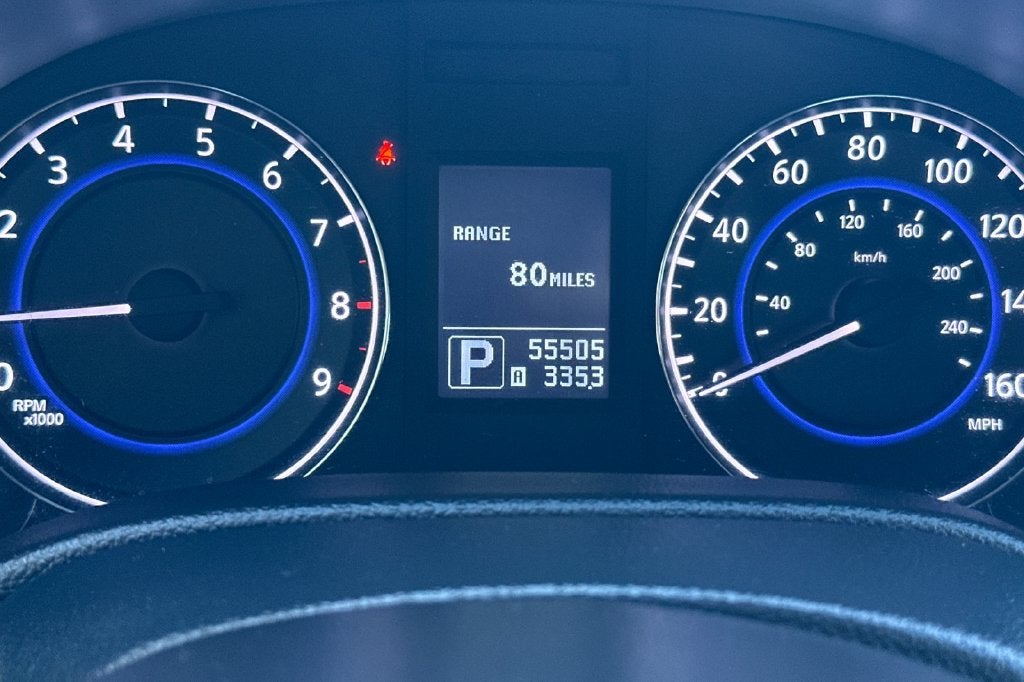 2015 INFINITI Q40 Base