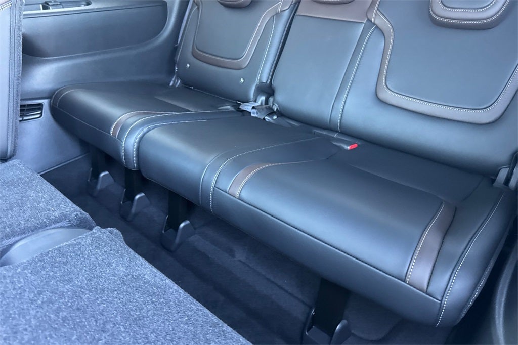 2025 Nissan Armada SL