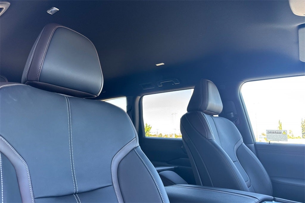 2025 Nissan Armada SL