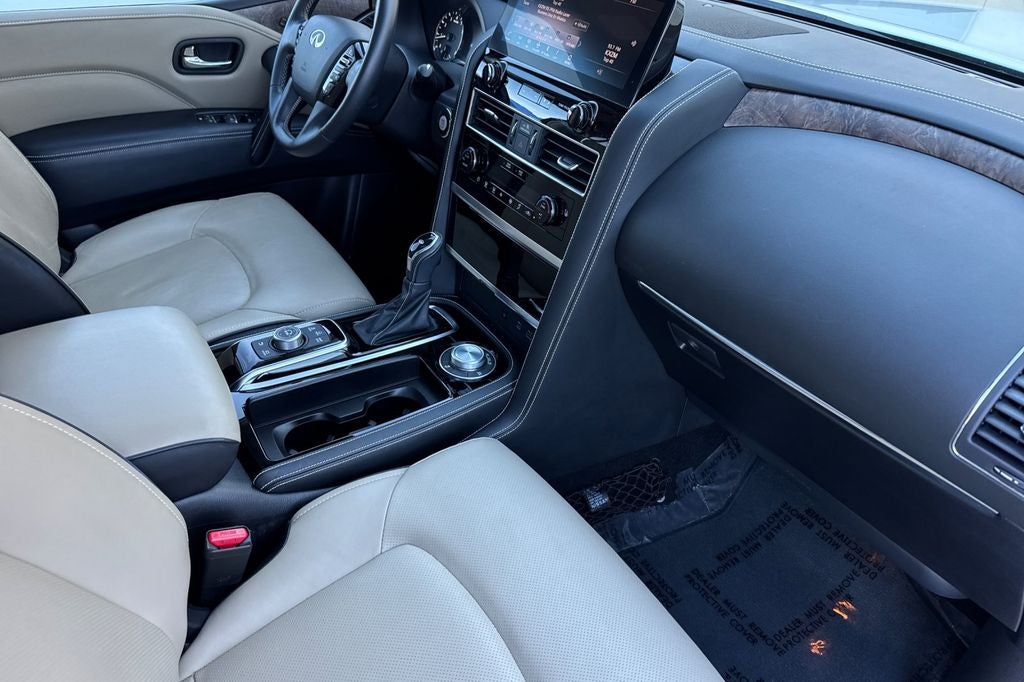 2024 INFINITI QX80 Premium Select
