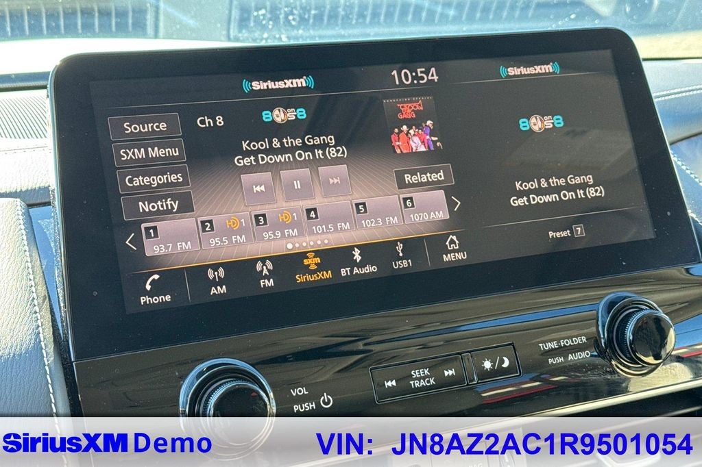 2024 INFINITI QX80 Premium Select