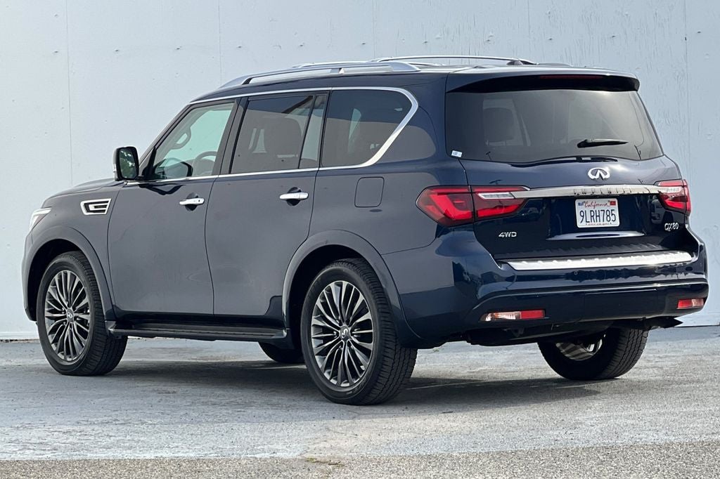 2023 INFINITI QX80 Premium Select