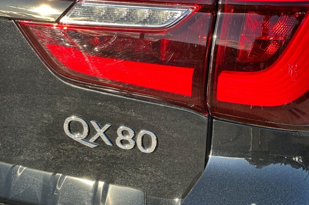 2024 INFINITI QX80 Premium Select