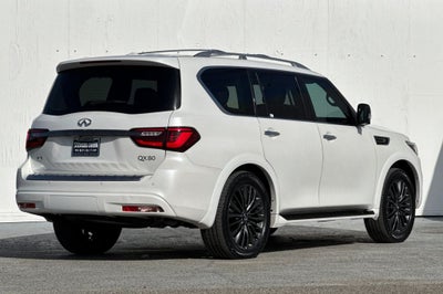 2024 INFINITI QX80 Premium Select