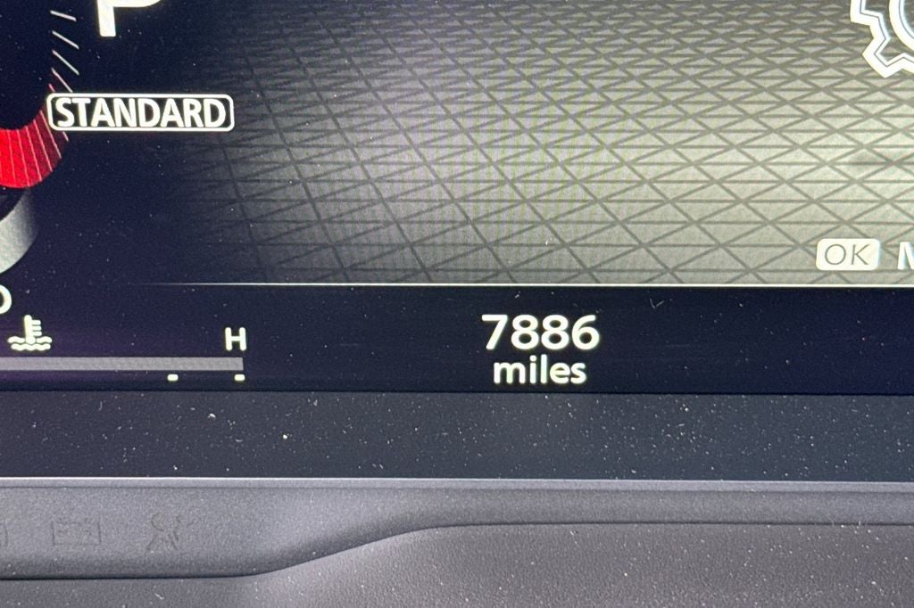 2025 Nissan Rogue SL