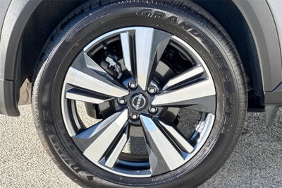 2025 Nissan Rogue SL CERTIFIED