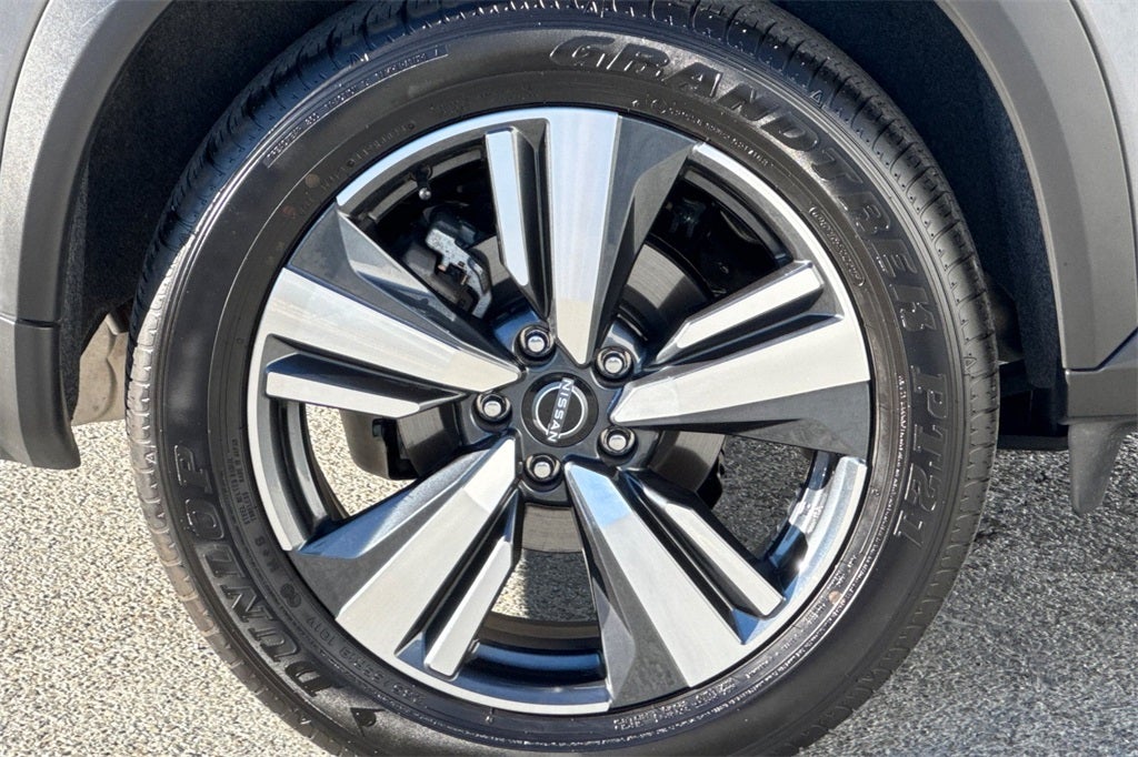 2025 Nissan Rogue SL CERTIFIED