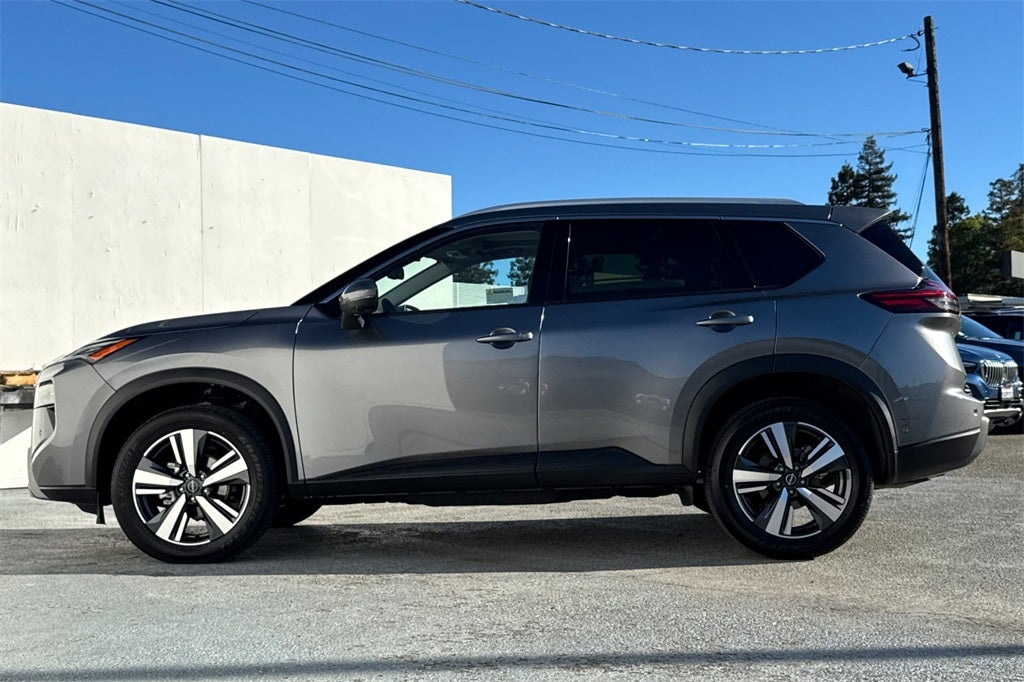 2025 Nissan Rogue SL CERTIFIED