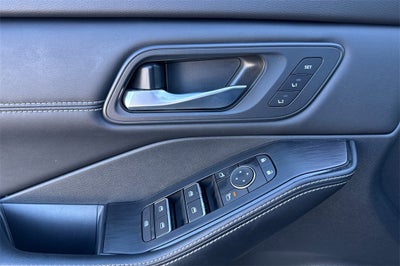 2025 Nissan Rogue SL CERTIFIED