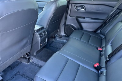 2025 Nissan Rogue SL CERTIFIED