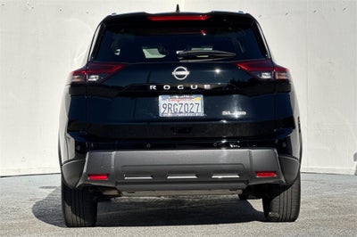 2025 Nissan Rogue SL CERTIFIED