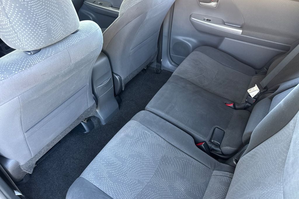 2014 Toyota Prius v Three