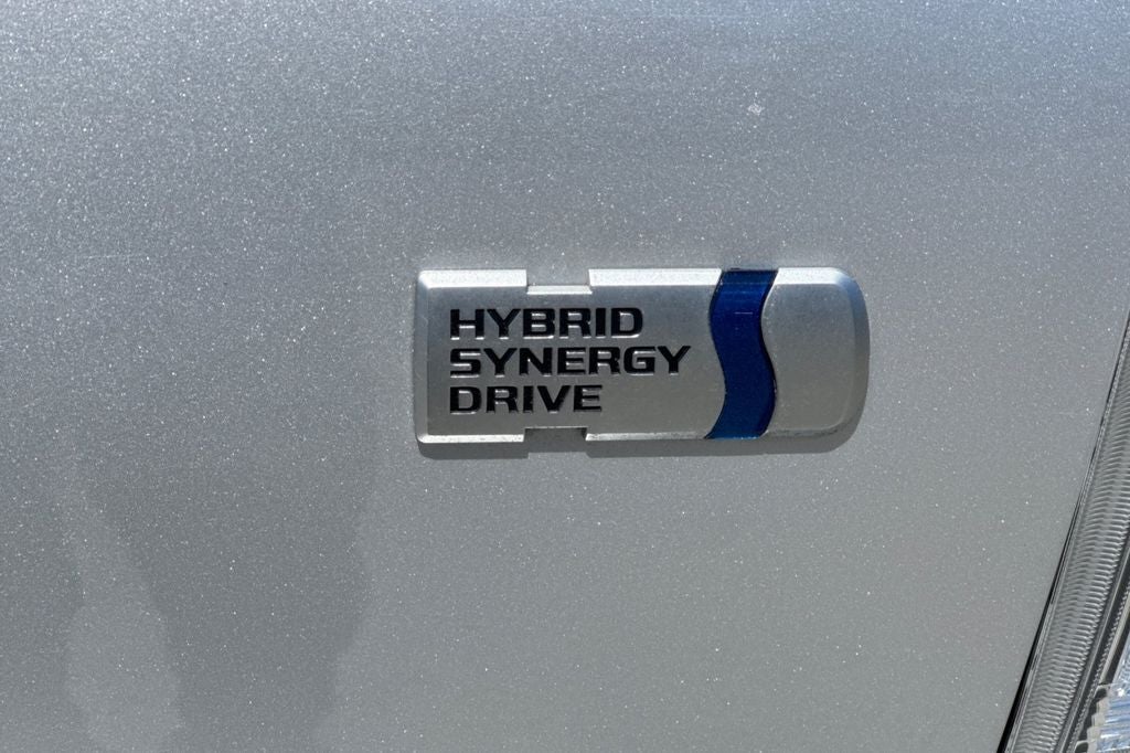 2014 Toyota Prius v Three