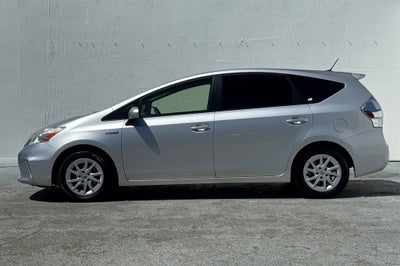 2014 Toyota Prius v Three