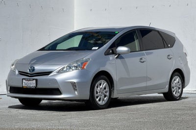 2014 Toyota Prius v Three