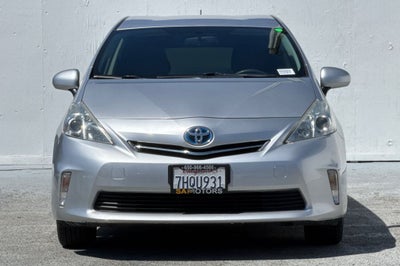 2014 Toyota Prius v Three