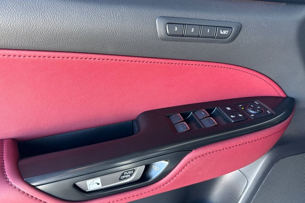 2023 Lexus NX 450h+ Luxury