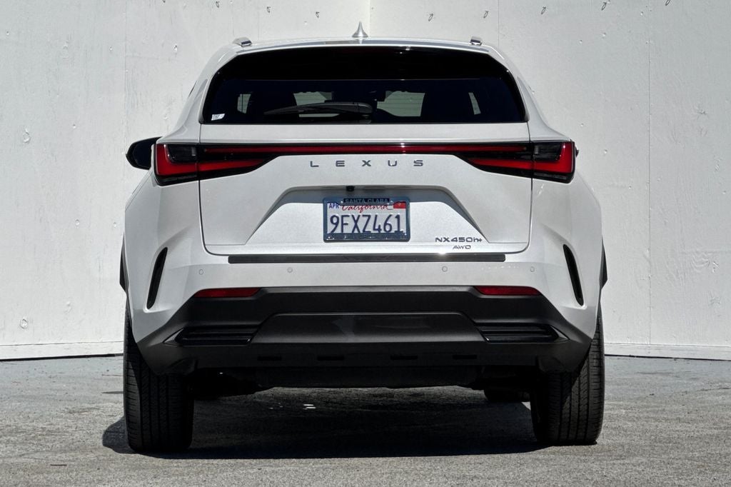 2023 Lexus NX 450h+ Luxury