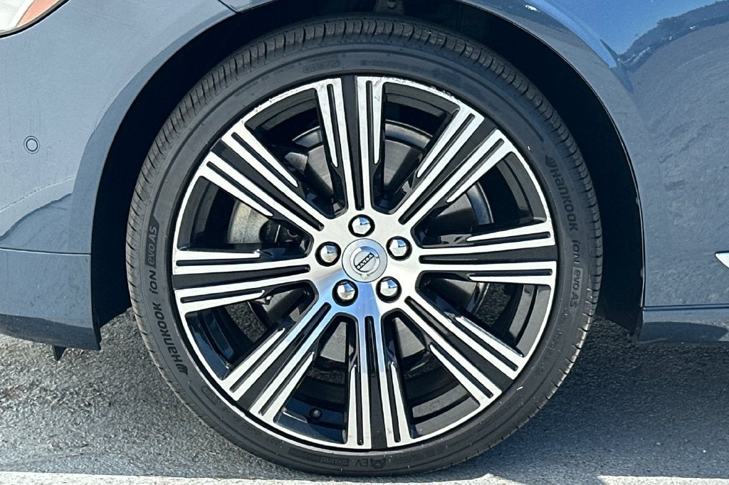 2022 Volvo S90 B6 Inscription