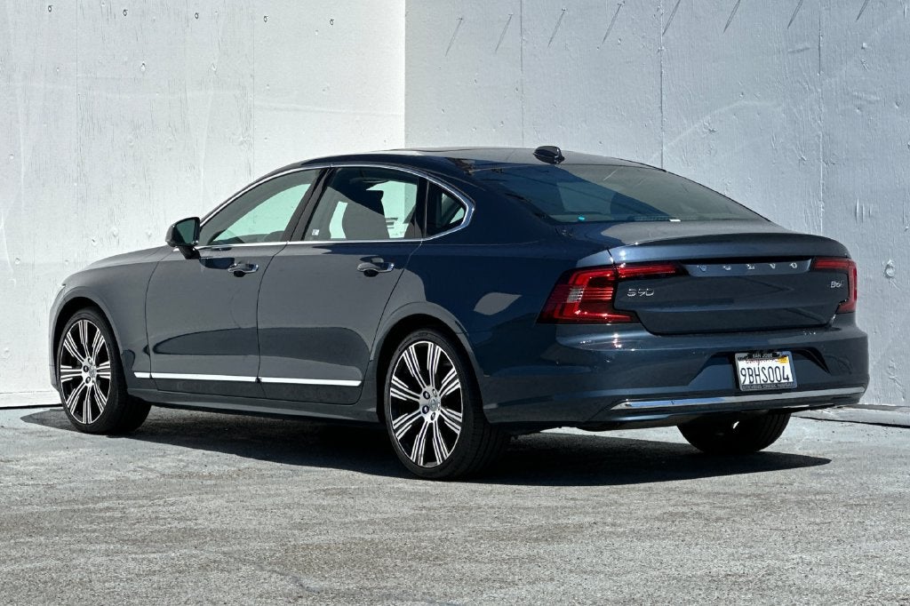 2022 Volvo S90 B6 Inscription